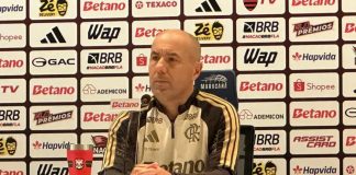 Léo Jardim técnico do Flamengo em coletiva de imprensa