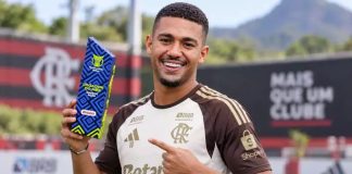 CBF escolhe Samuel Lino como melhor jogador de agosto no Brasileirão