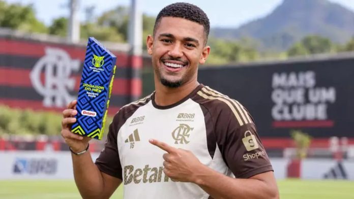 CBF escolhe Samuel Lino como melhor jogador de agosto no Brasileirão