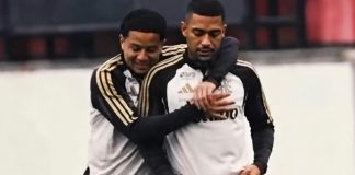 Valencia e Samuel Lino em treino no Ninho do Urubu. Foto: Reprodução / Flamengo TV