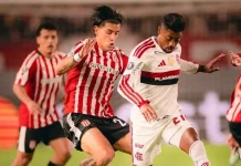 Bruno Henrique em campo pelo Flamengo no empate sem gols com o Estudiantes - Foto: Adriano Fontes / Flamengo