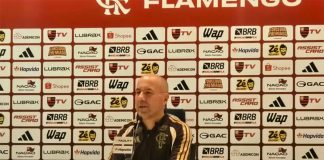 Leonardo Jardim em entrevista após vitória do Flamengo sobre o Fluminense no Maracanã - Foto: Igor Reis / Lance!