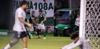 Palmeiras goleou o Corinthians no Nubank Parque