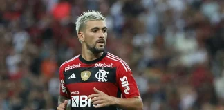 Arrascaeta em campo pelo Flamengo
