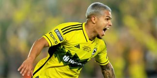 Cucho Hernandez em campo pelo Columbus Crew