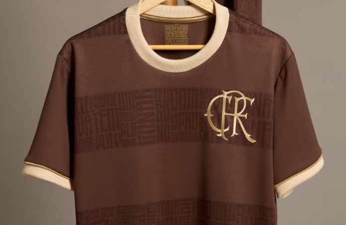 Camisa antirracista no Novembro Negro chamada 