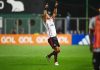 David Luiz marca e comemora o gol da vitória do Flamengo sobre o Cruzeiro