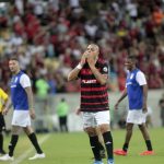 Adriano Imperador se despede do futebol no Maracanã