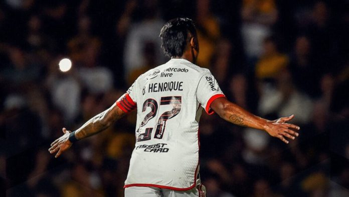 Bruno-Henrique-Gol-Criciuma-0-3-Flamengo-041224 Bruno Henrique comemora o 2º gol do Flamengo na vitória sobre o Criciúma