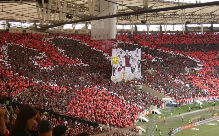 Mosaico da Torcida do Flamengo em homenagem a Gabigol em sua despedida