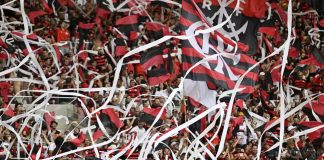Torcida do Flamengo fazendo linda festa no Maracanã