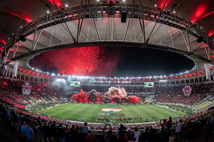 Nação Rubro-Negra lotando o Maracanã em 2024