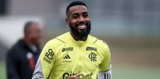 Gerson em treino do Flamengo 2024