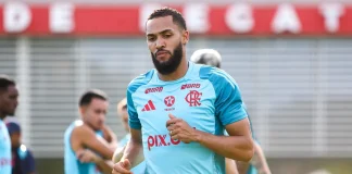 Juninho em treino do Flamengo no Ninho do Urubu 2025