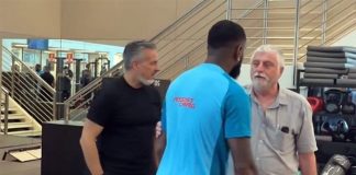 José Boto, Runco e Gerson, na reapresentação do elenco no Ninho do Urubu 2025