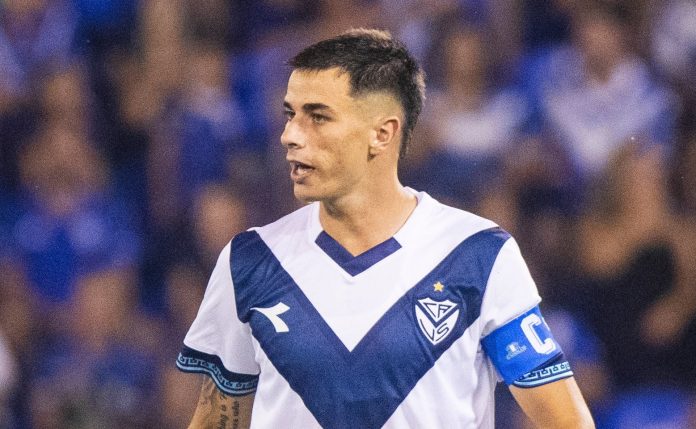 Valentín Gómez em campo pelo Velez
