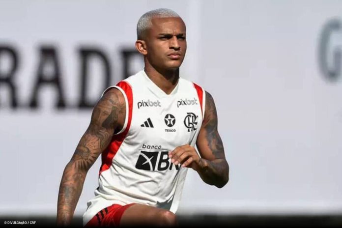 Wesley lateral direito do Flamengo