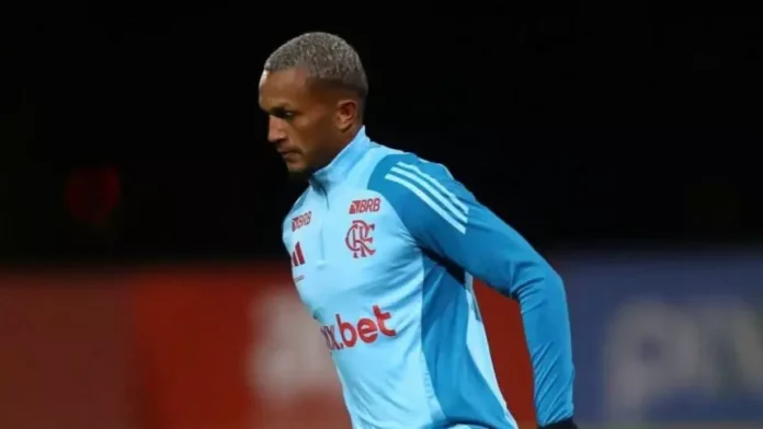 Wesley em treino do Flamengo 2025