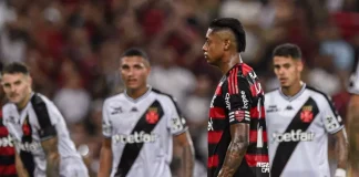 Bruno Henrique se prepara para marcar pelo Flamengo contra o Vasco 2025