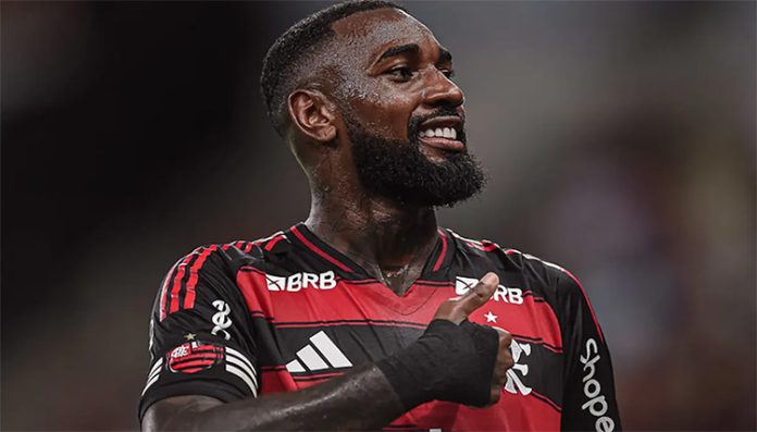 Gerson em campo pelo Flamengo