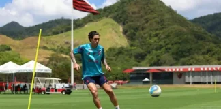 Pedro em treino do Flamengo no Ninho do Urubu