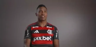 Alex Sandro em entrevista pelo Flamengo