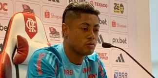 Bruno Henrique concede entrevista no Ninho do Urubu