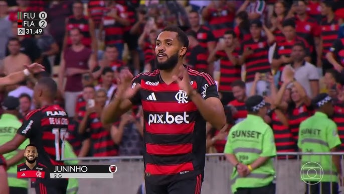 Juninho-Gol-Flamengo-2-1-Fluminense-120325 Juninho comemora o gol da vitória do Flamengo sobre o Fluminense