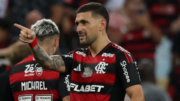 Arrascaeta-Flamengo-6-0-Juventude-160425 Arrascaeta marca e comemora pelo Flamengo contra o Juventude