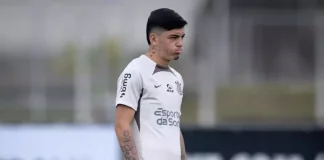 Bruno Xavier em campo pelo sub-20 do Corinthians