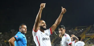 Juninho comemora o gol da vitória do Flamengo sobre o Deportivo Táchira