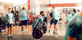 Jogadores do Flamengo na academia do Ninho do Urubu
