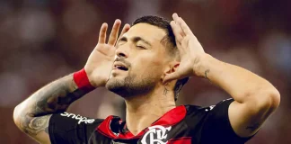 Arrascaeta marca o gol da vitória do Flamengo sobre o Bahia