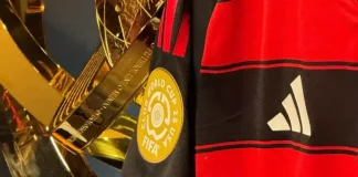 Camisa do Flamengo com o Patch do Mundial de Clubes 2025