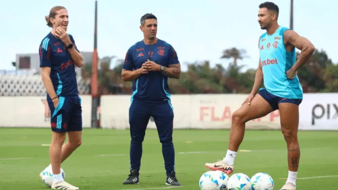 Filipe-Luis-Danilo-Treino-Flamengo-Ninho-do-Urubu-2025 Filipe Luís e Danilo no Ninho do Urubu