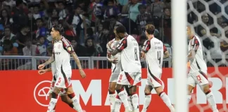 Arrascaeta comemora o gol do Flamengo no empate com o Central Córdoba