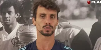 Rodrigo Caio em entrevista no Ninho do Urubu