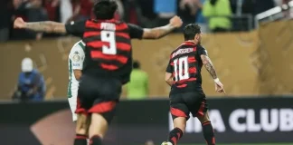 Arrascaeta e Pedro comemoram o 1º gol do Flamengo contra o Espérance