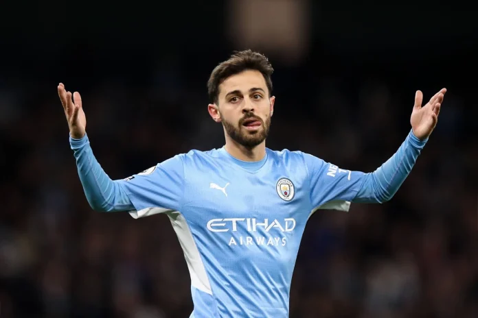 Bernardo Silva em campo pelo Manchester City