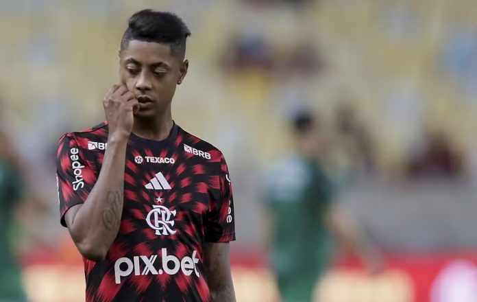 Bruno Henrique em campo pelo Flamengo