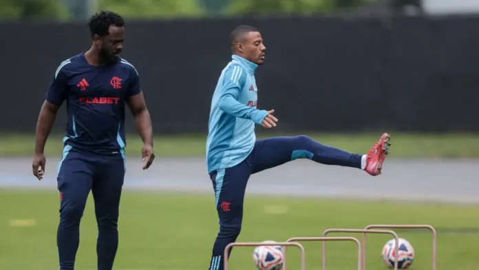De la Cruz em treino do Flamengo em Atlantic City