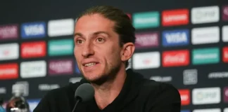 Filipe Luís em entrevista coletiva nos EUA