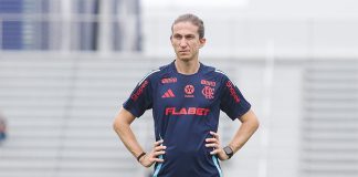 Filipe Luís em treino do Flamengo nos EUA