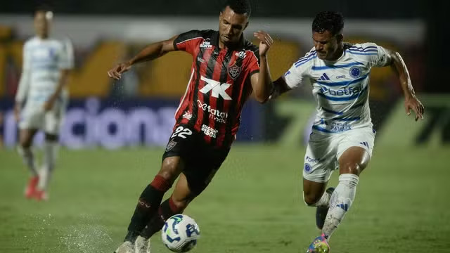 Vitoria-0-0-Cruzeiro-120625 Vitória e Cruzeiro empatam sem gols pelo Brasileirão