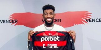 Emerson Royal chega ao Flamengo