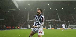 Michael Johnston, em campo pelo West-Bromwich