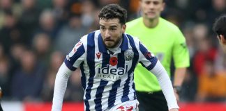 Michael Johnston, em campo pelo West-Bromwich