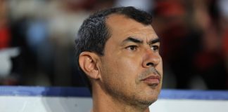 Carille técnico do Vitória em goleada para o Flamengo no Maracanã