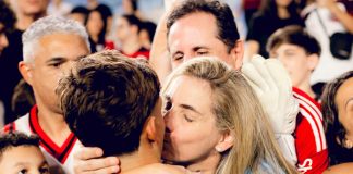 Léo Nannetti e sua família no Maracanã, na conquista do Bicampeonato Mundial do Flamengo