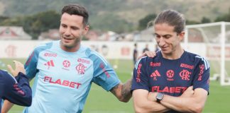 Saúl e Filipe Luís em treino do Flamengo